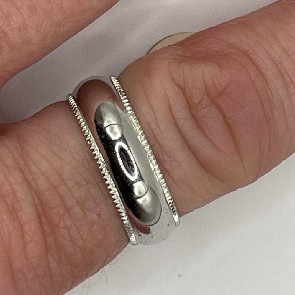 Rhodium Band Plain with Textured Edge (#51)